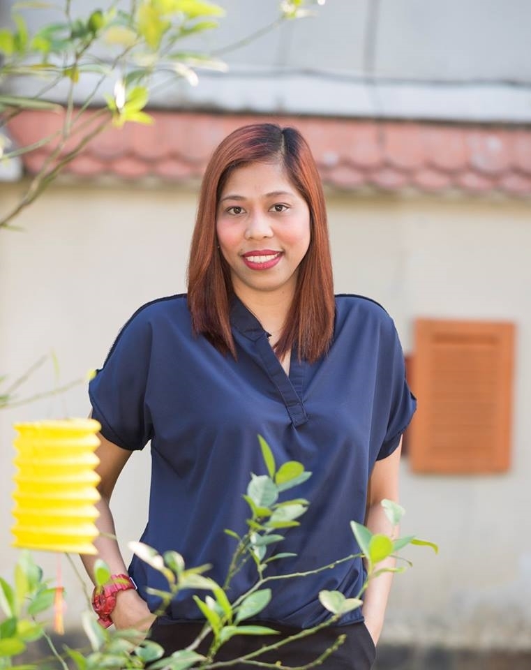 cô Mariecris Buenviaje 